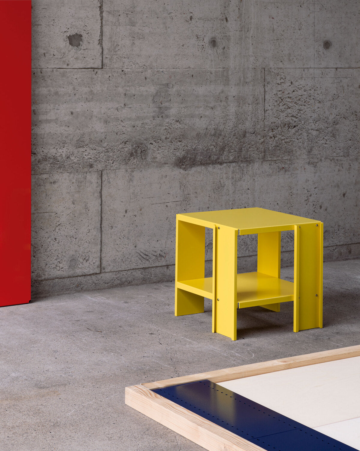 Lehni Side Table – view 7