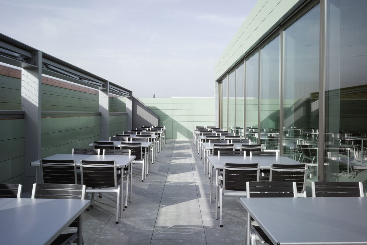 Aluminium Tisch 2 – Lehni – Ansicht 9