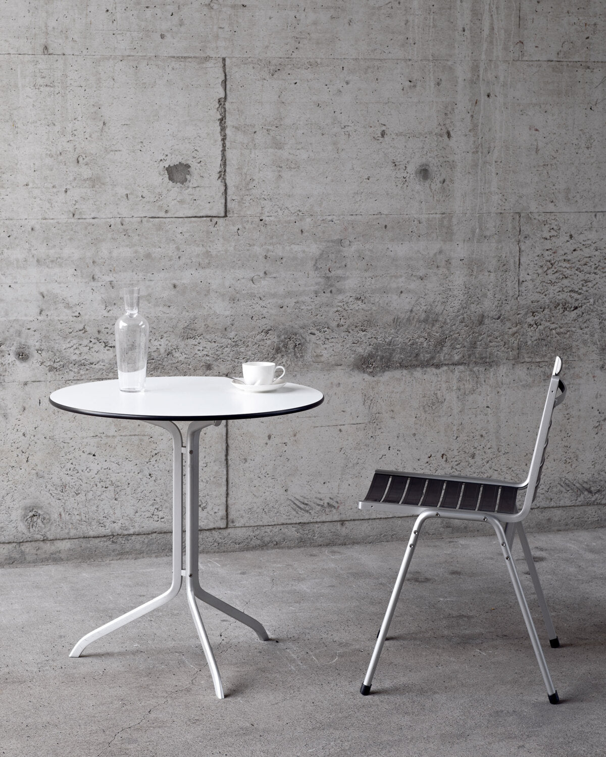 Elox Stacking Chair – Lehni – view 11