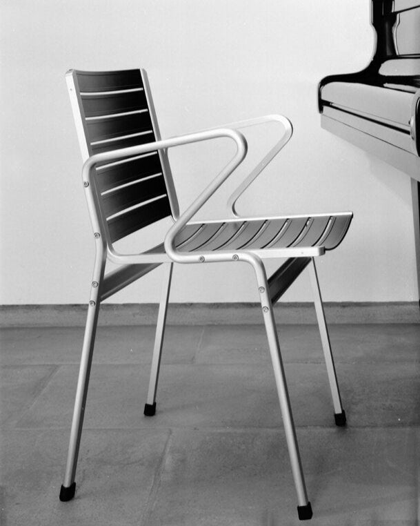Elox Chair with Armrests – Lehni – view 9