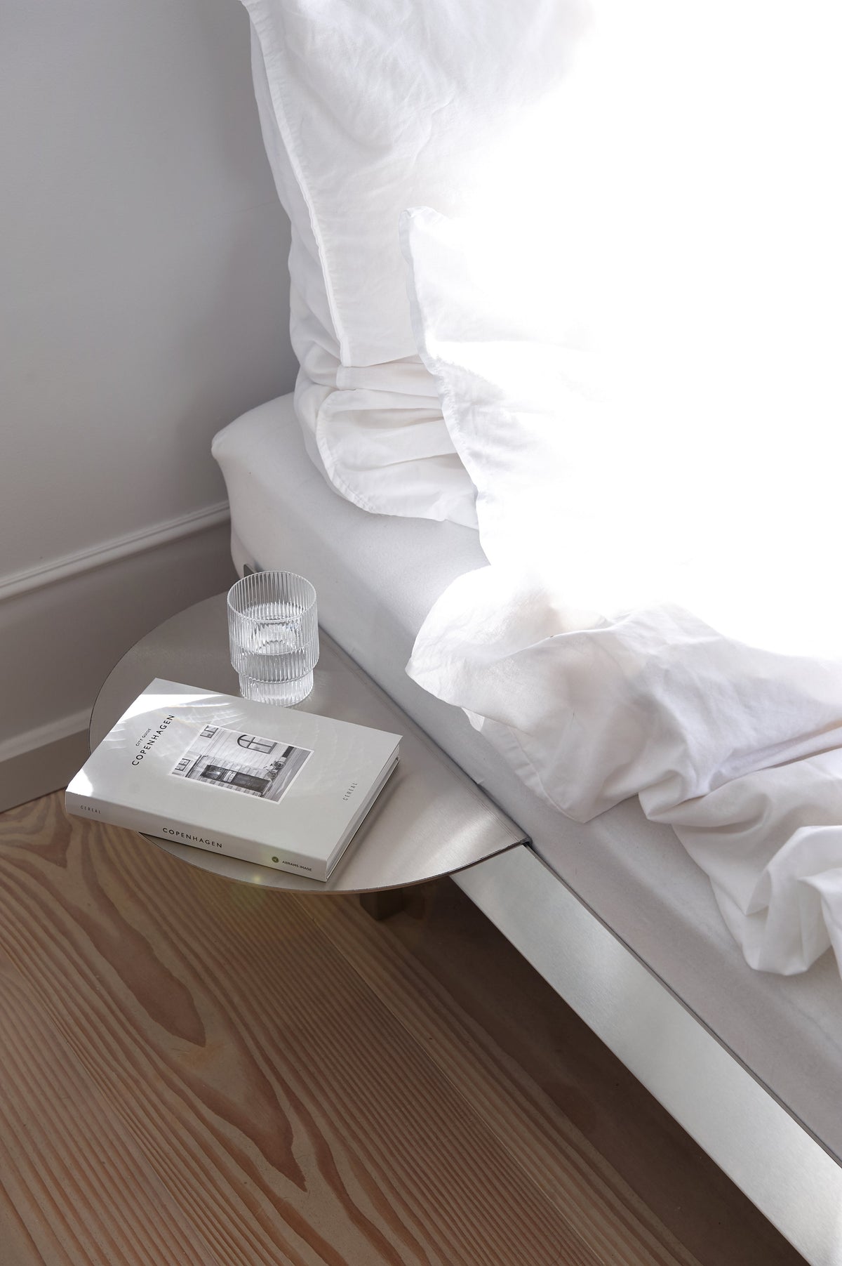 Moebe Extendable Bed 90-180cm – Stainless Steel – view 4