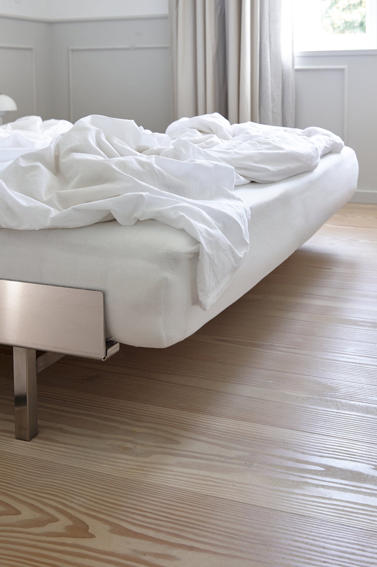 Moebe Extendable Bed 90-180cm – Stainless Steel – view 5