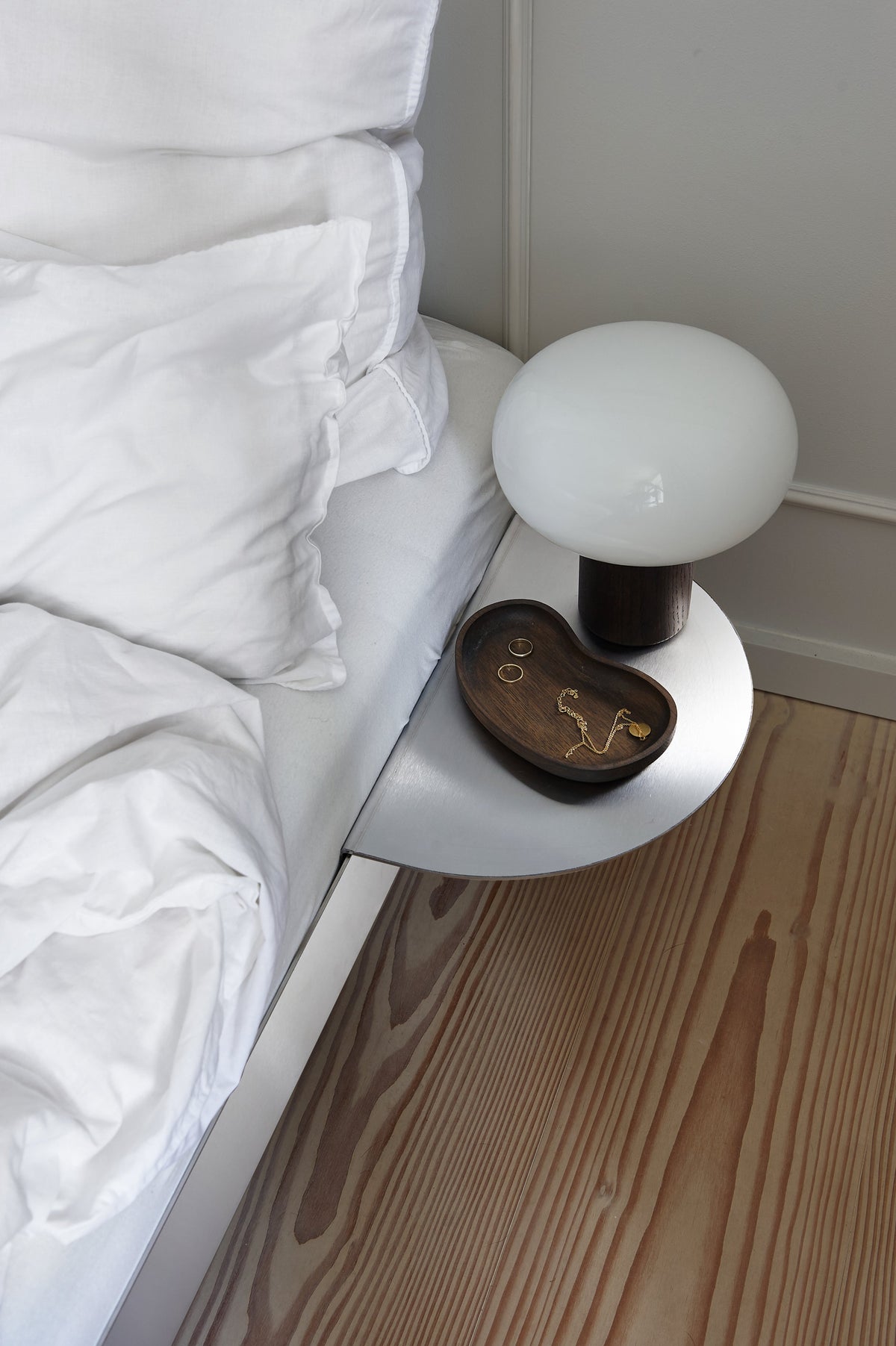 Moebe Bed 90cm – Stainless Steel – view 8