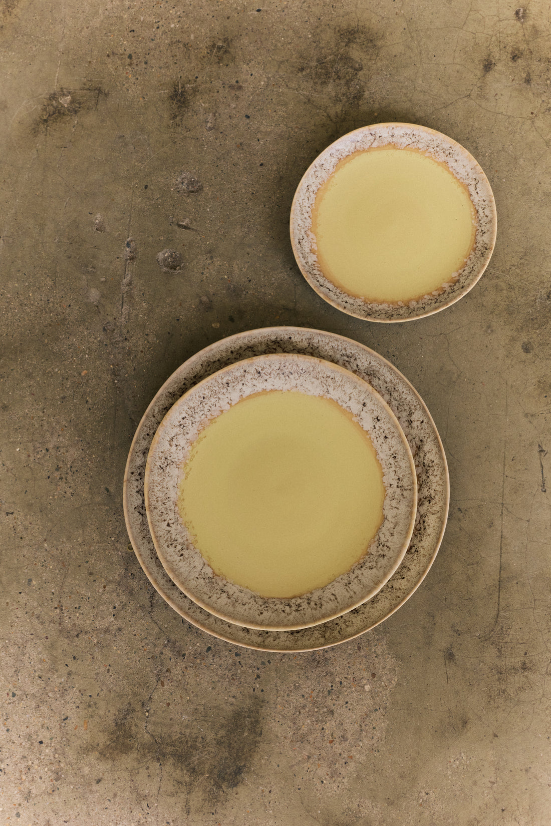 70s Ceramics – Dinner Plates, Custard (set of 2)