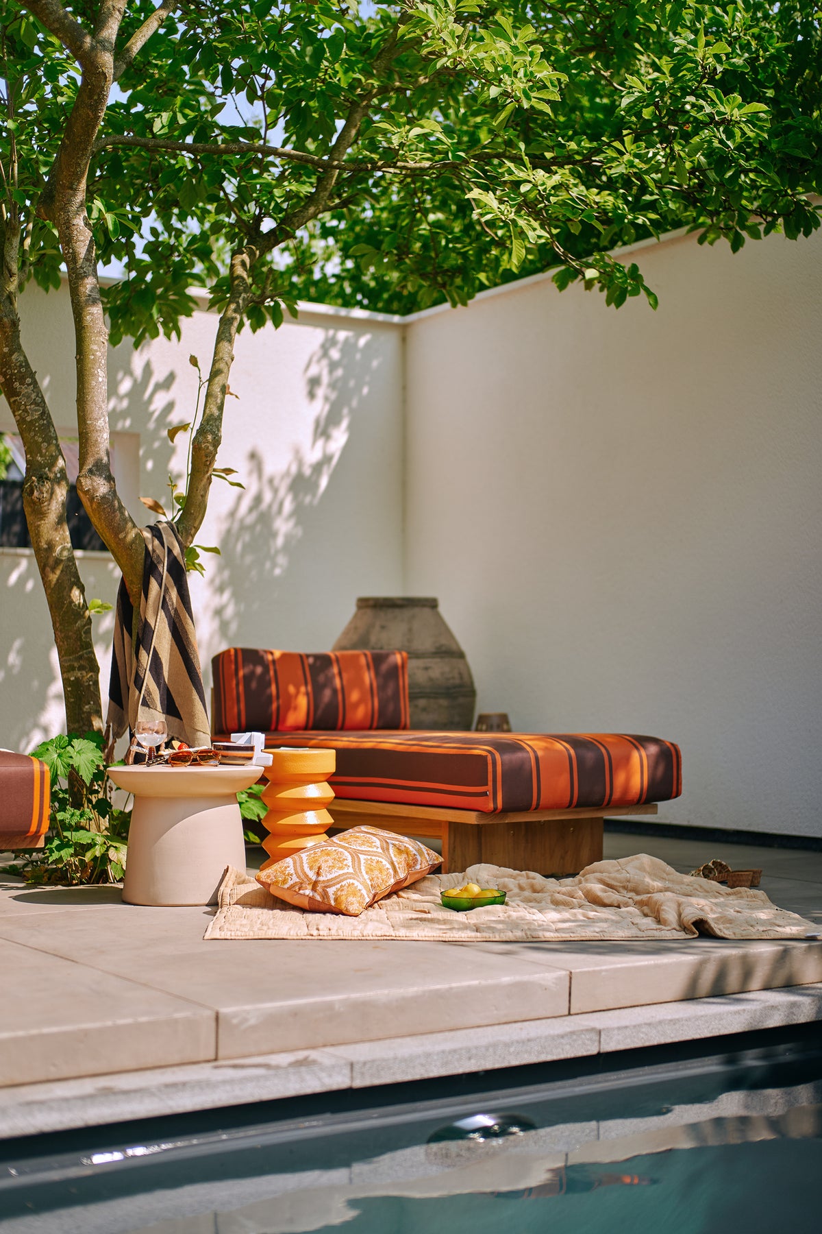 Stoneware Side Table – HKLIVING – view 15