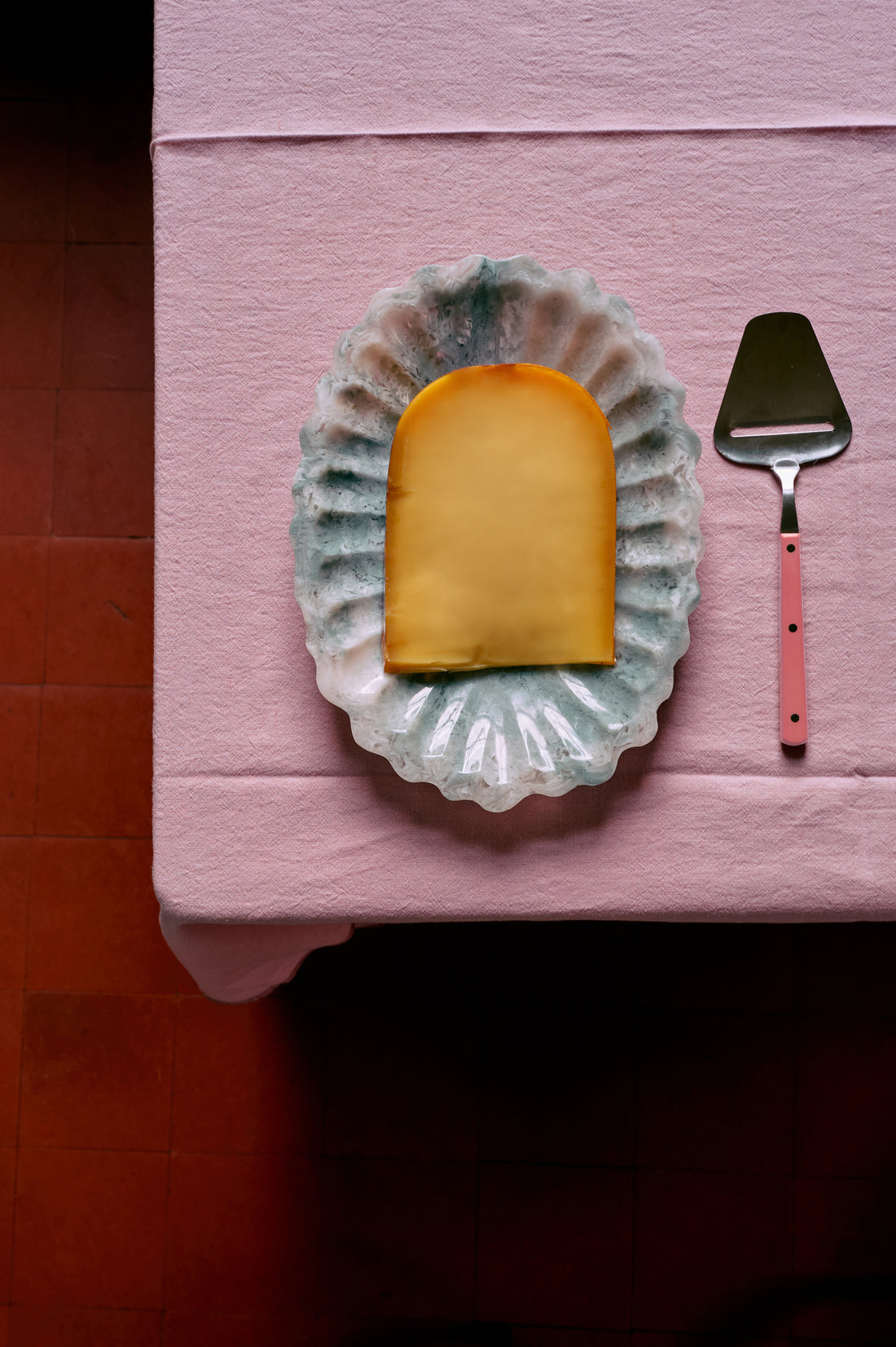 70s Cutlery – Cheese Slicer, Raspberry