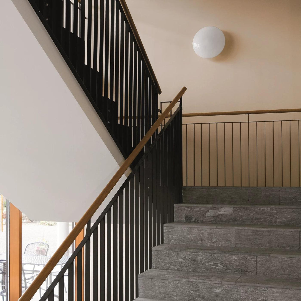 AJ Eklipta Wall Lamp – Louis Poulsen – view 3