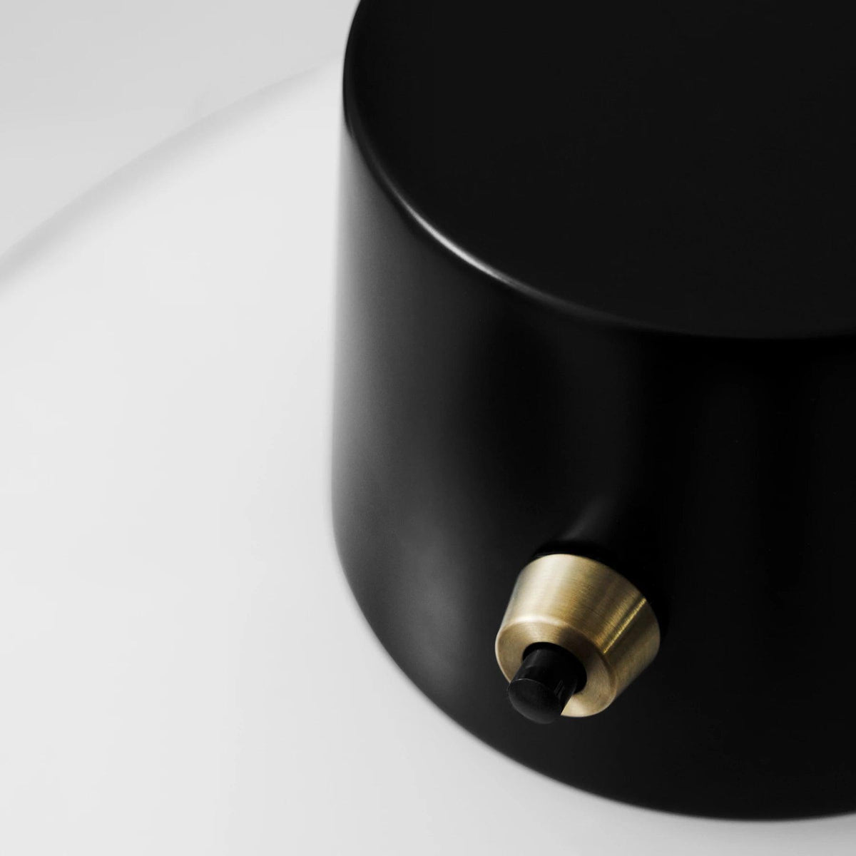AJ Oxford Table Lamp – Louis Poulsen – view 8
