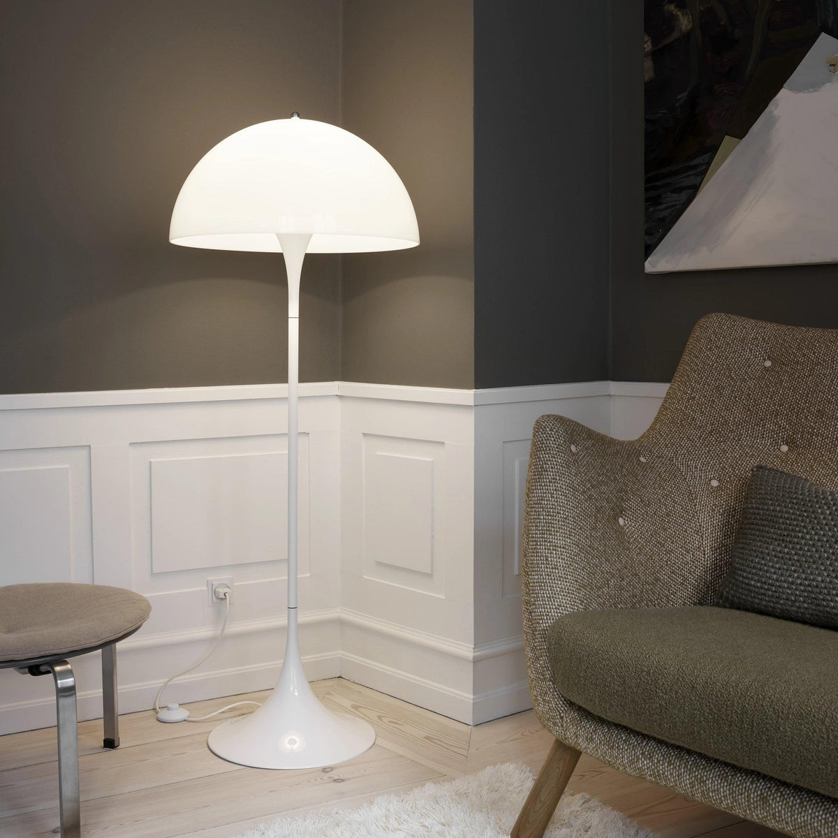 Panthella Floor Lamp V2 – Louis Poulsen – view 3