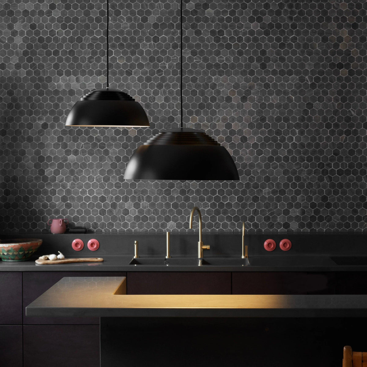 AJ Royal Pendant Light – Louis Poulsen – view 5