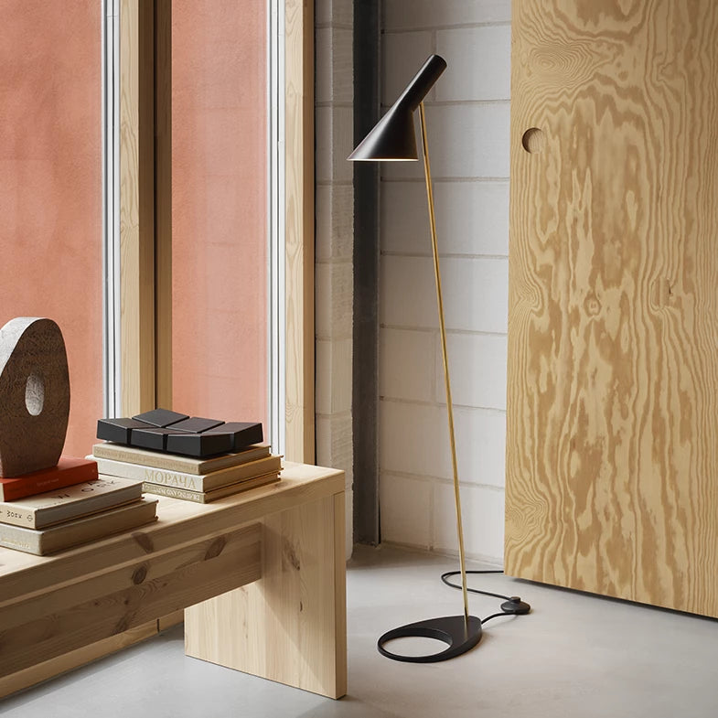 AJ Floor Lamp – Louis Poulsen – view 3