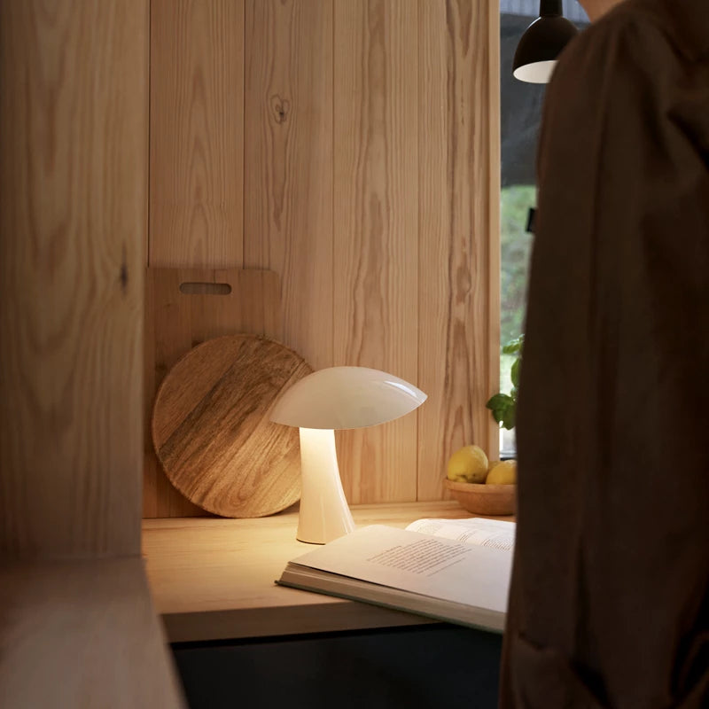 Rumee 220 Portable Akkuleuchte – Louis Poulsen – Ansicht 9