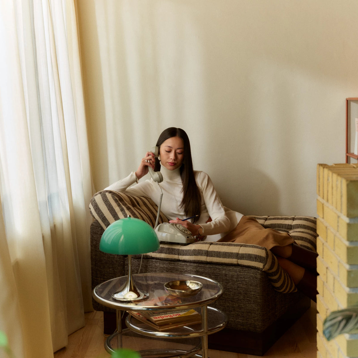 Panthella Portable Light The Originals – Louis Poulsen – view 3