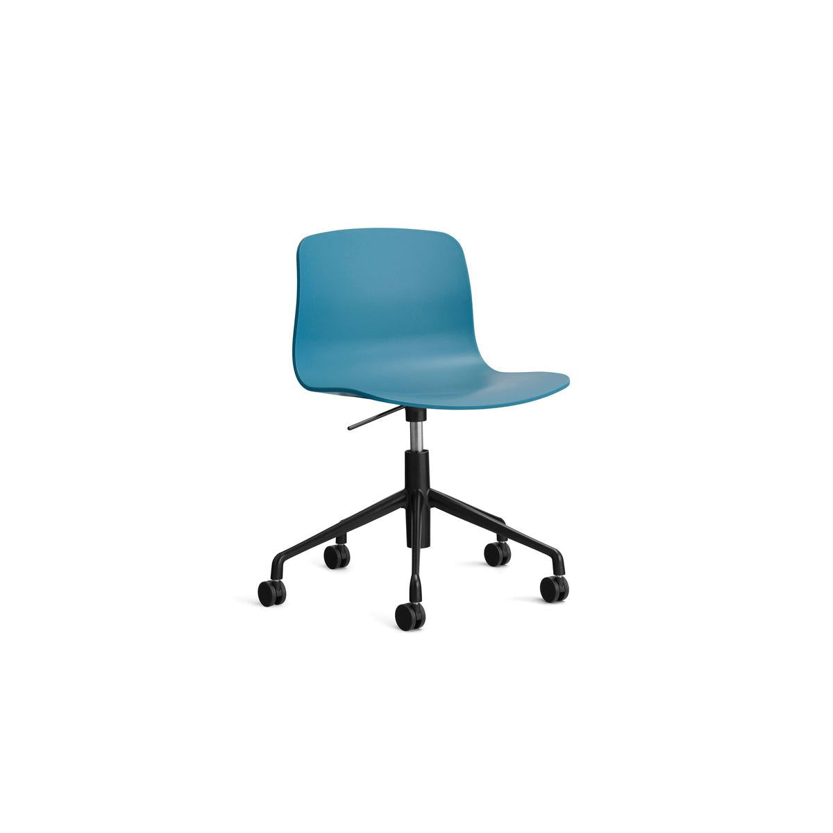 About A Chair AAC 50 – HAY