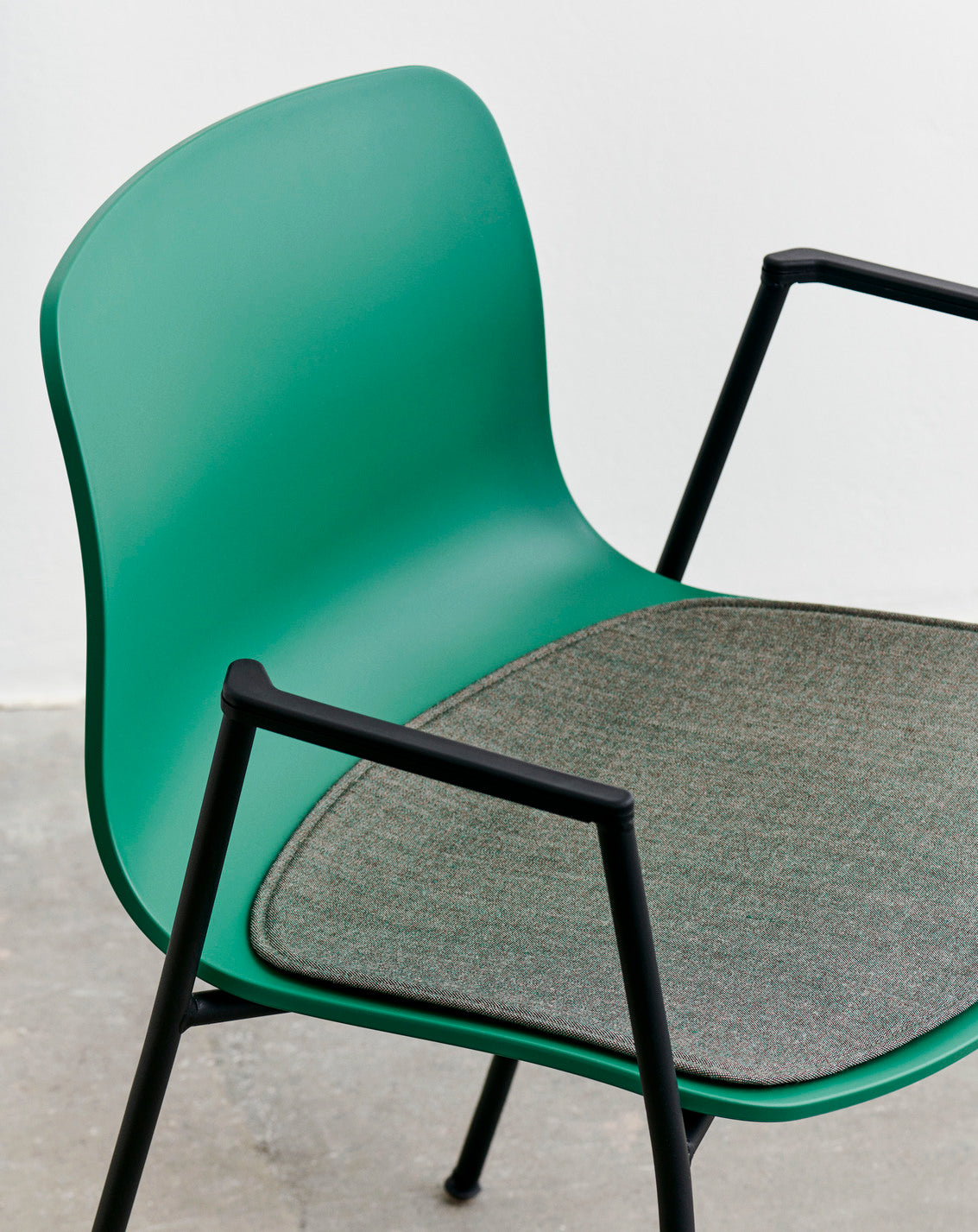 About A Chair AAC 18 – HAY – view 6