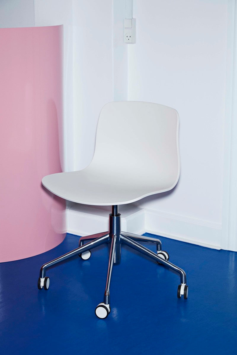 About A Chair AAC 50 – HAY – view 6