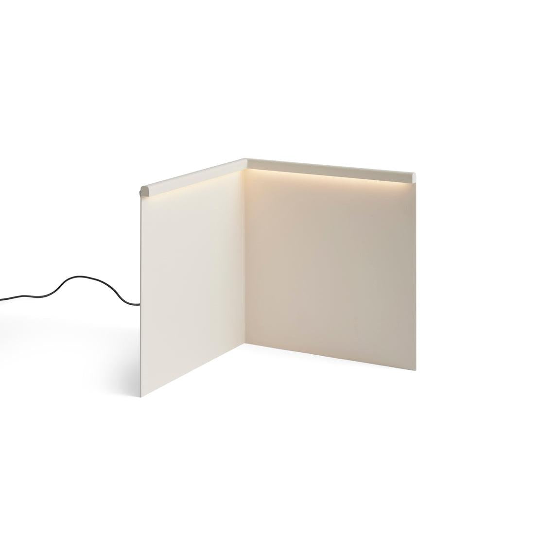 LBM Corner Table Lamp – HAY