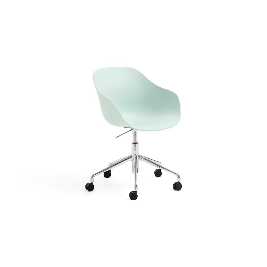 About A Chair AAC 252 – HAY