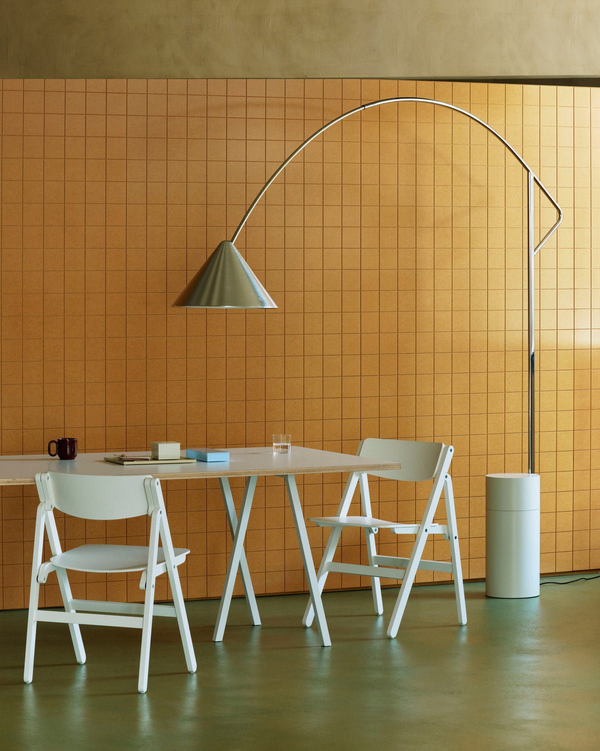 Compass Floor Lamp – HAY – view 4