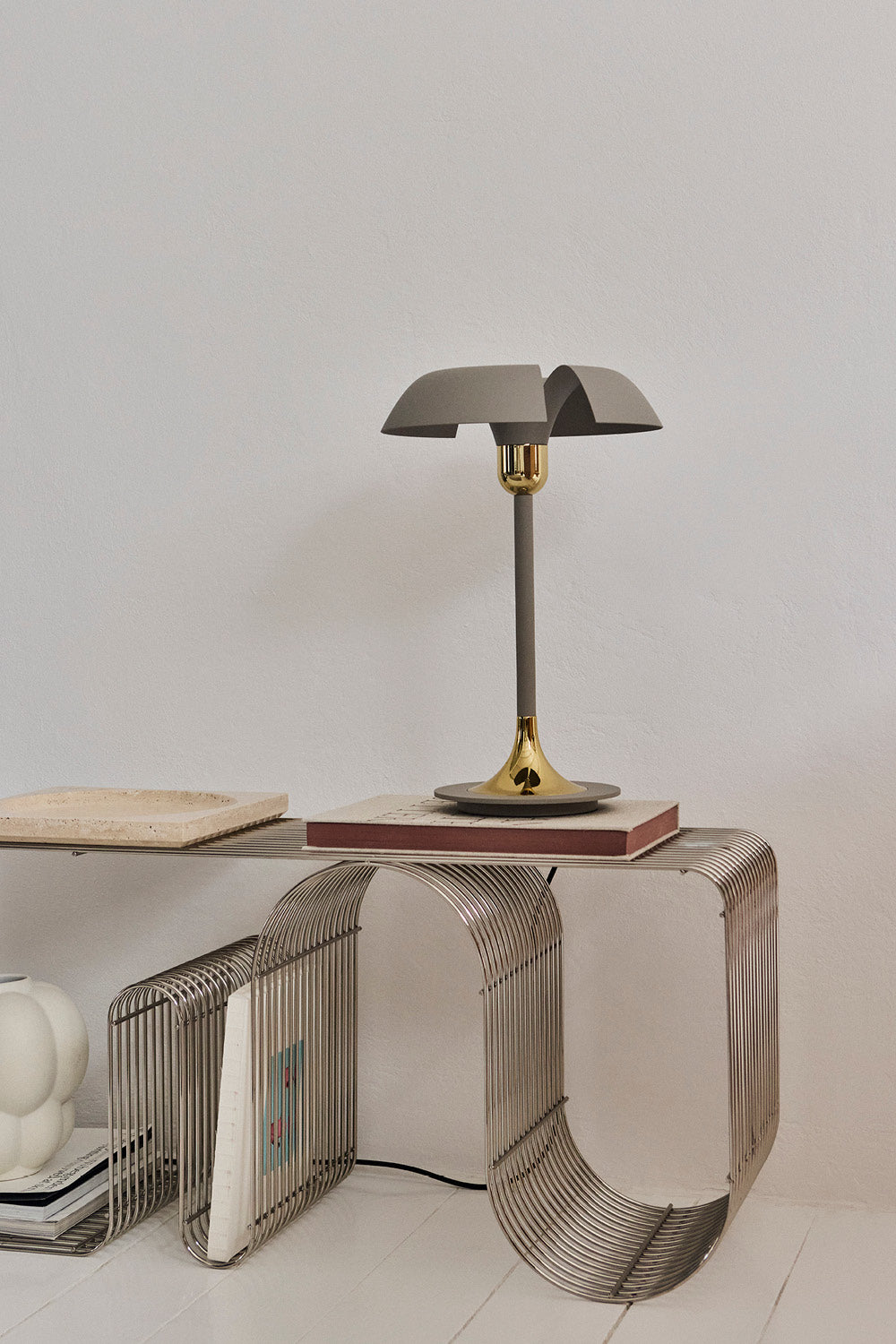 Curva Bench