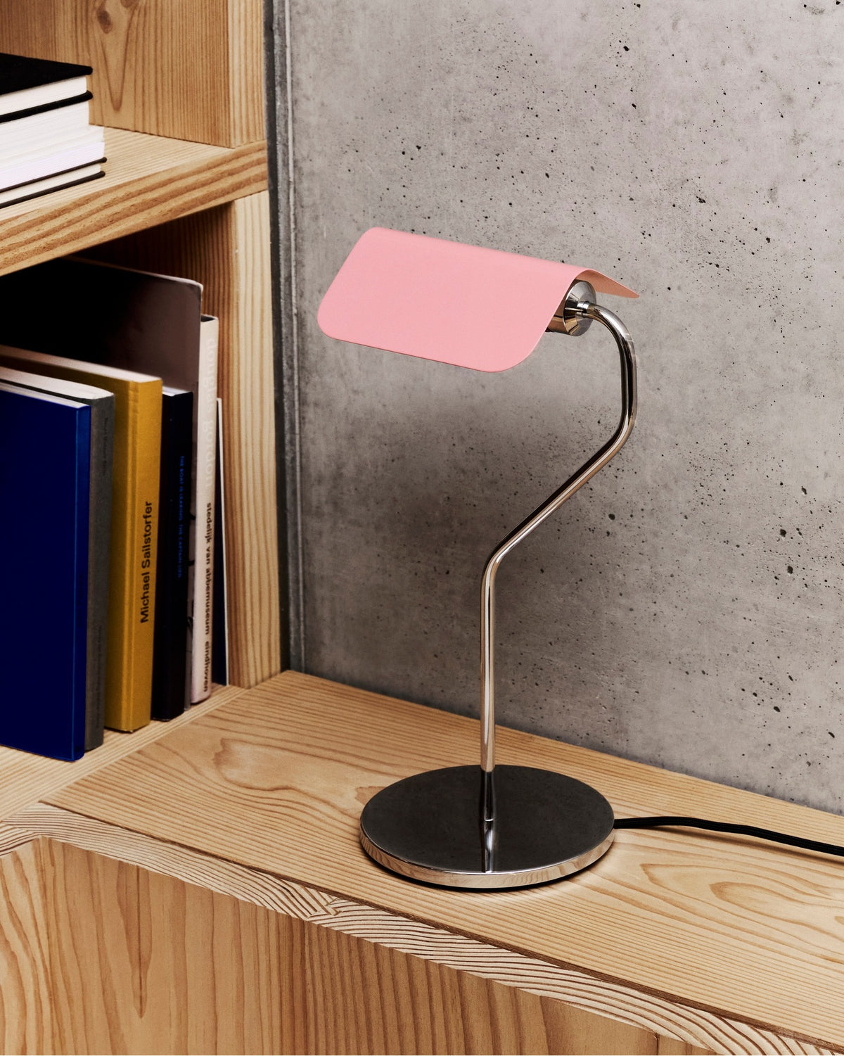 Apex Table Lamp – HAY – view 5