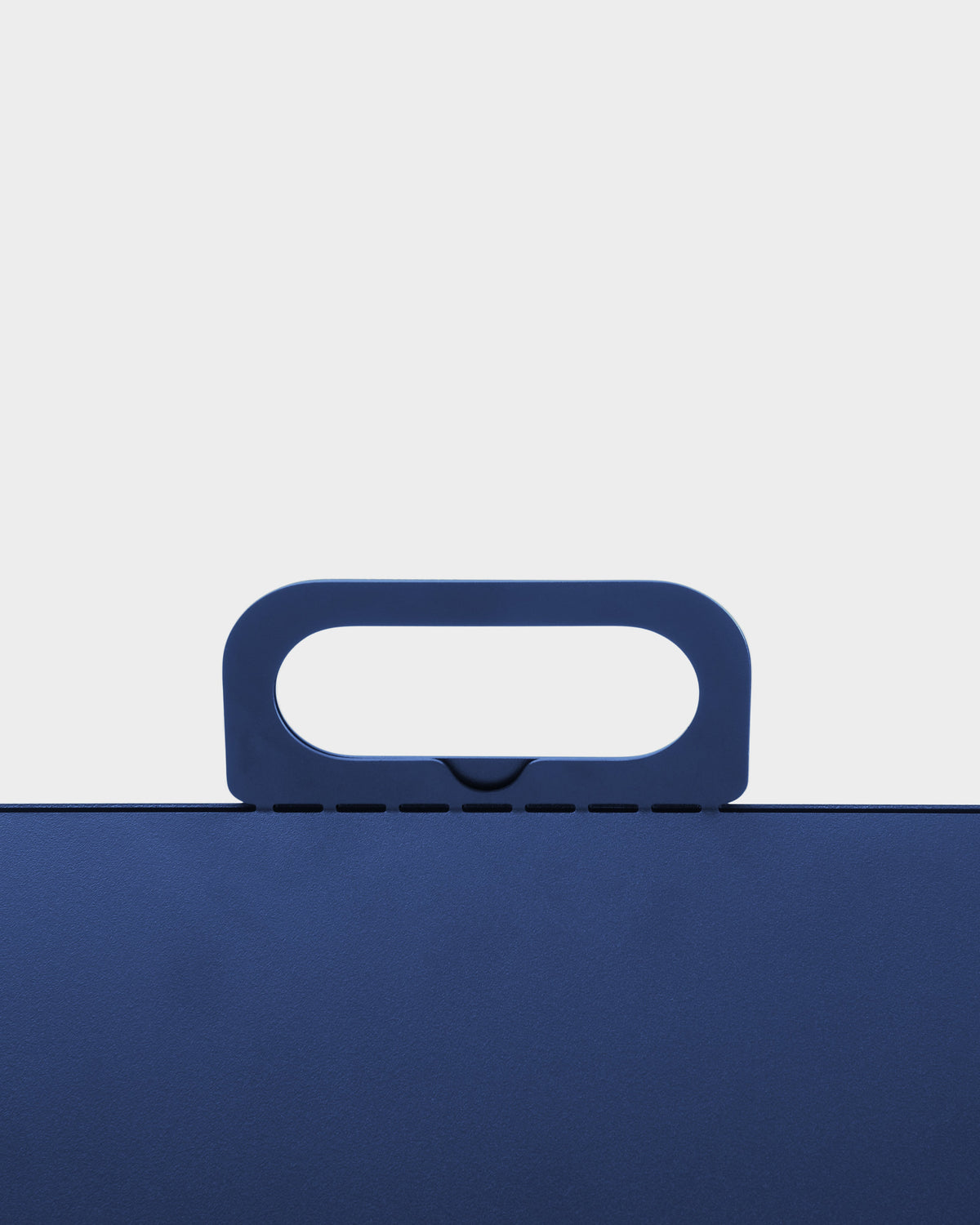 Cable House - Ultra Marine – Pedestal – view 5