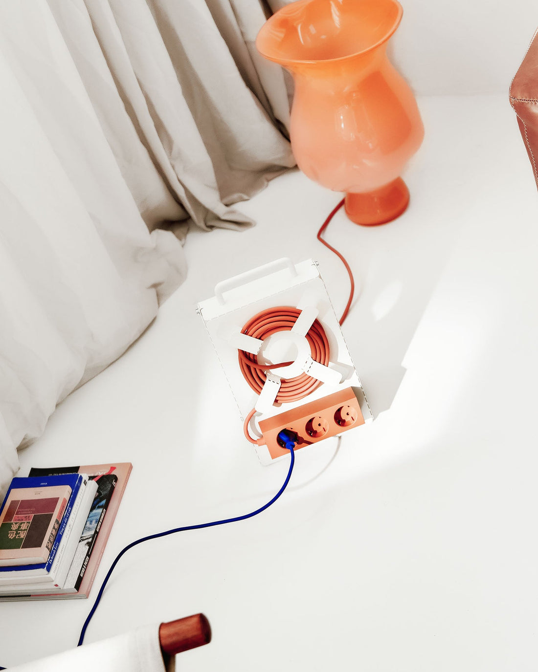 Cable Stand - Pearl