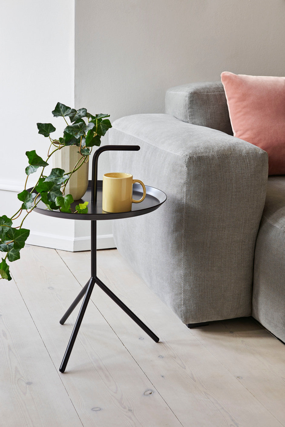 DLM Side Table – HAY – view 8