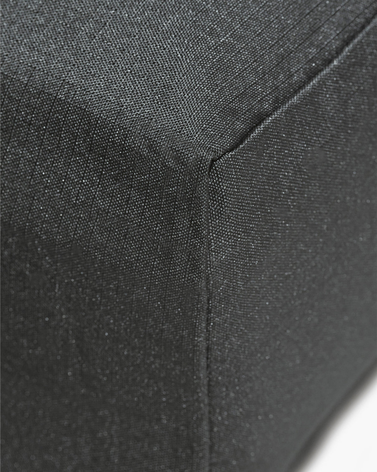Protection Cover Corner Seat Bea Mombaers – Serax – view 3