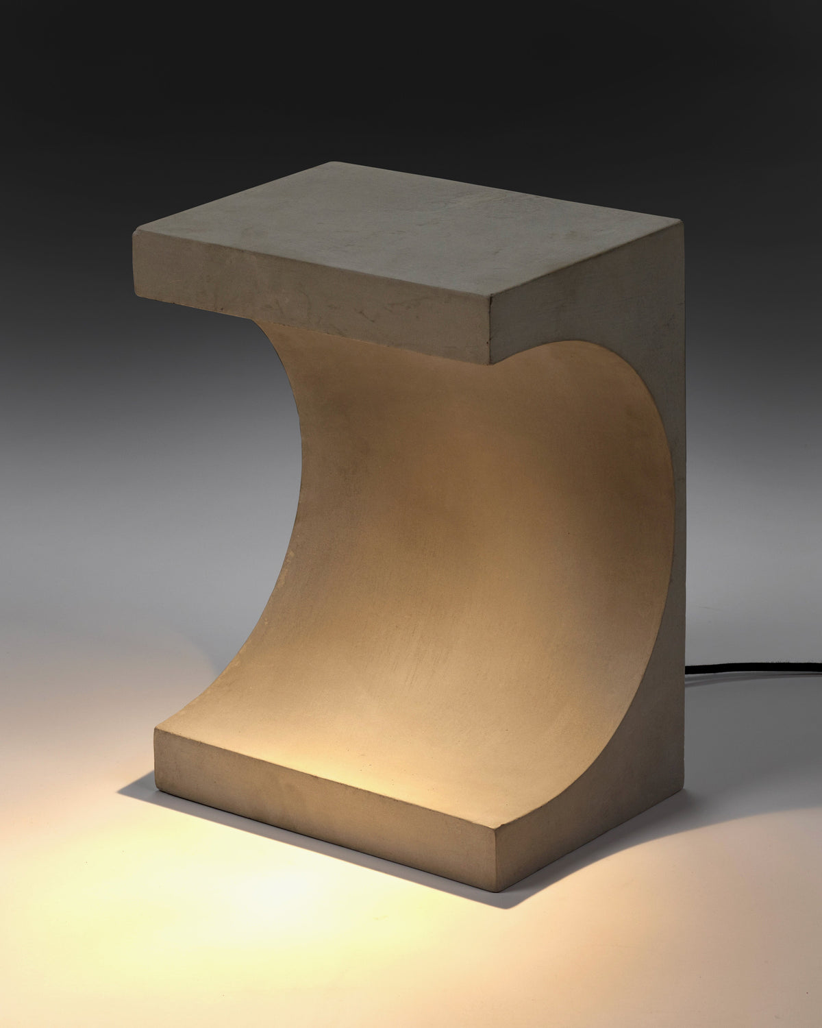 Beistelltisch Beton Tangent – Serax – Ansicht 3
