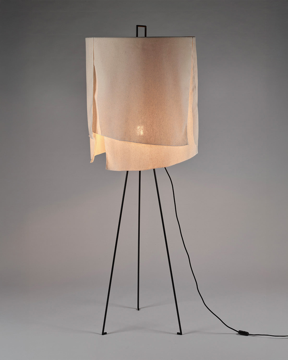 Standing Lamp L Black – Beige Nomad – Serax – view 4
