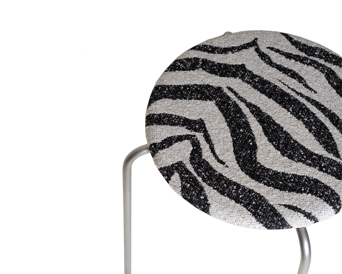 Petit Rond Stool – Stainless Steel / Zebra Fabric – Frama – view 3