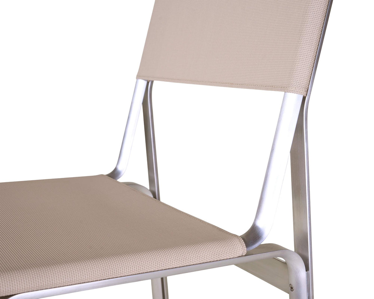Union Chair – Aluminum / Sandstone Mesh – Frama – view 7