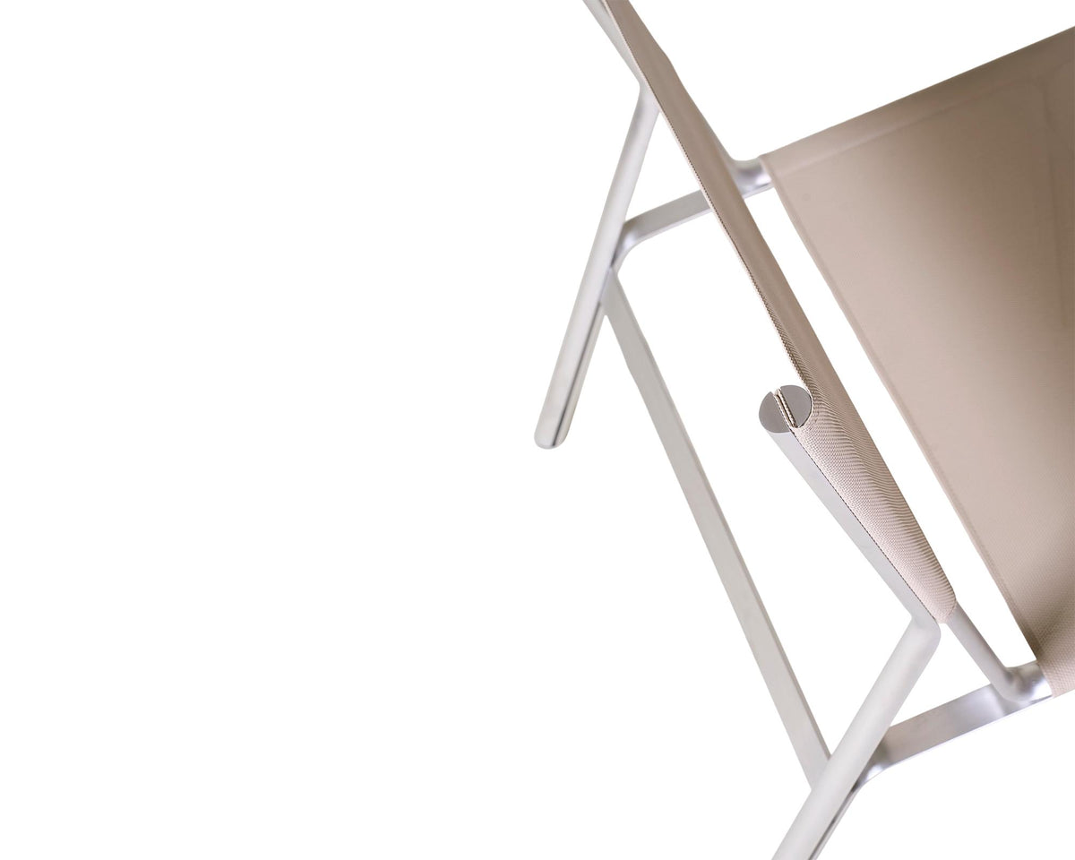 Union Easy Chair – Aluminum / Sandstone Mesh – Frama – view 8