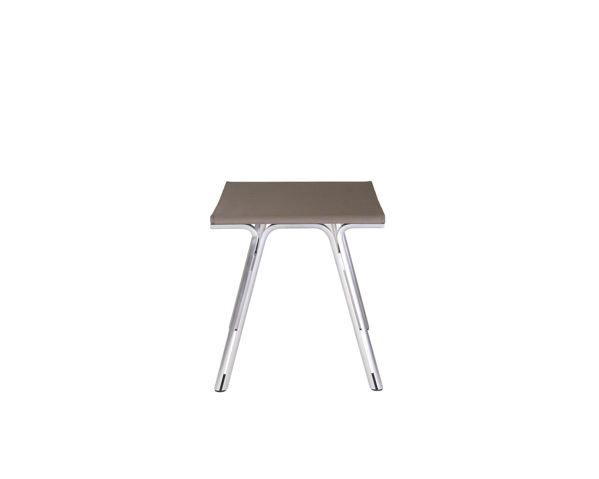 Union Stool – Aluminum / Taupe Mesh – Frama – view 3