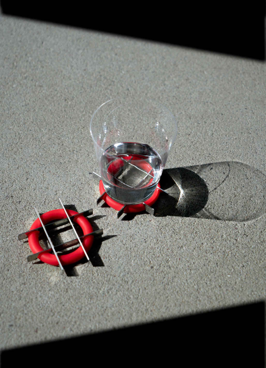 Hover – 2 Coasters – Red