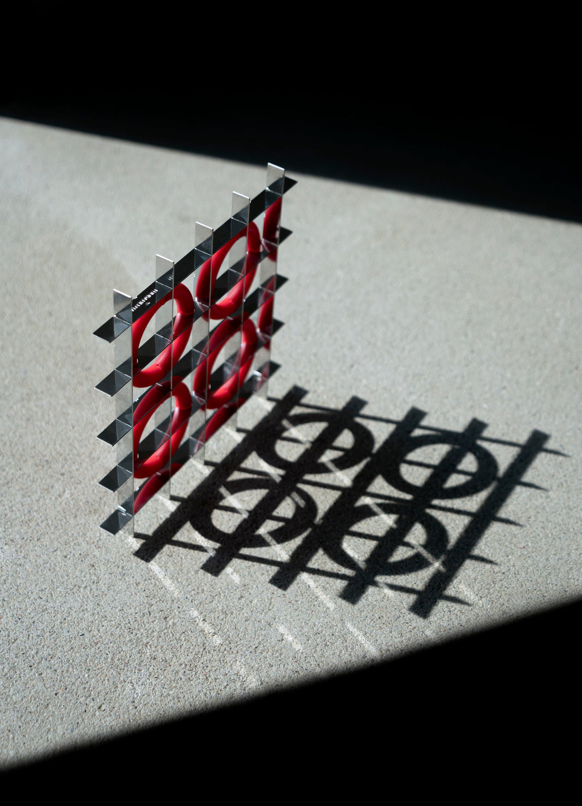 Hover – Heat Stand – Red – Fundamental Berlin – view 5
