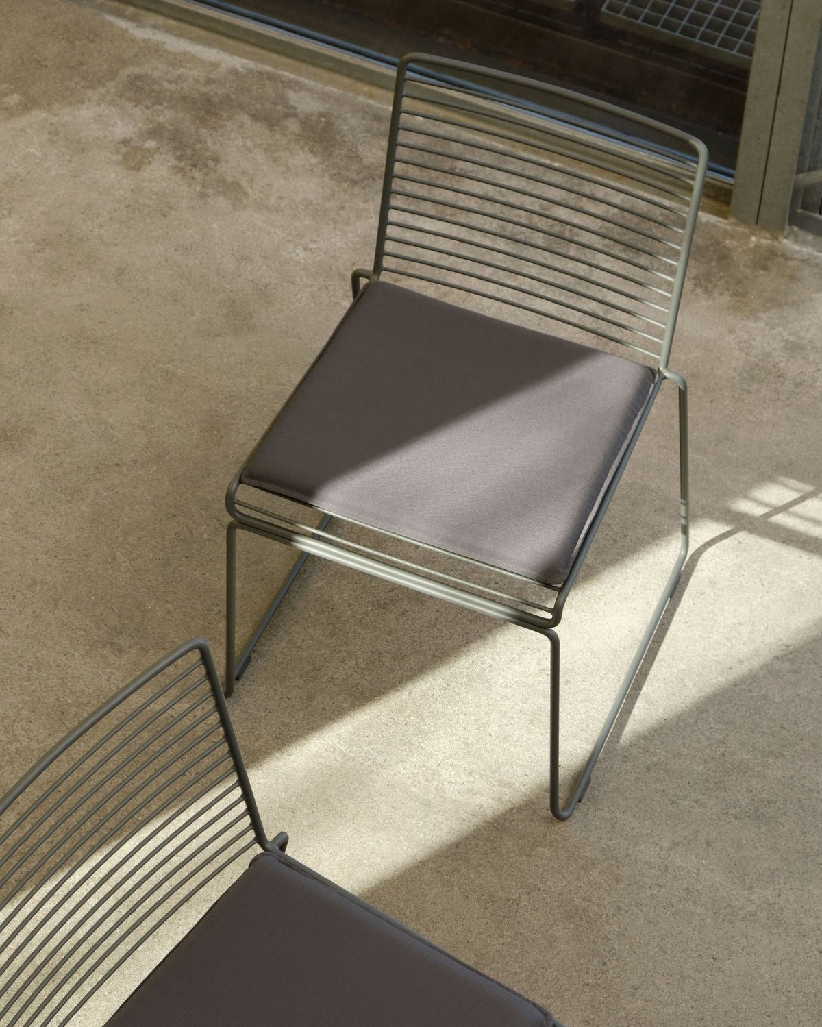 Hee Cushion – HAY – view 3