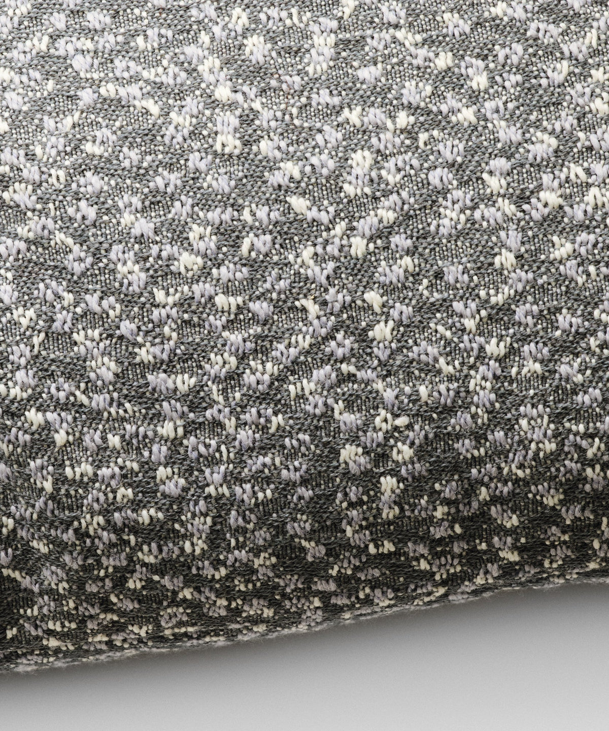 Ria 2 Cushion - Cushions - Kvadrat/Raf Simons