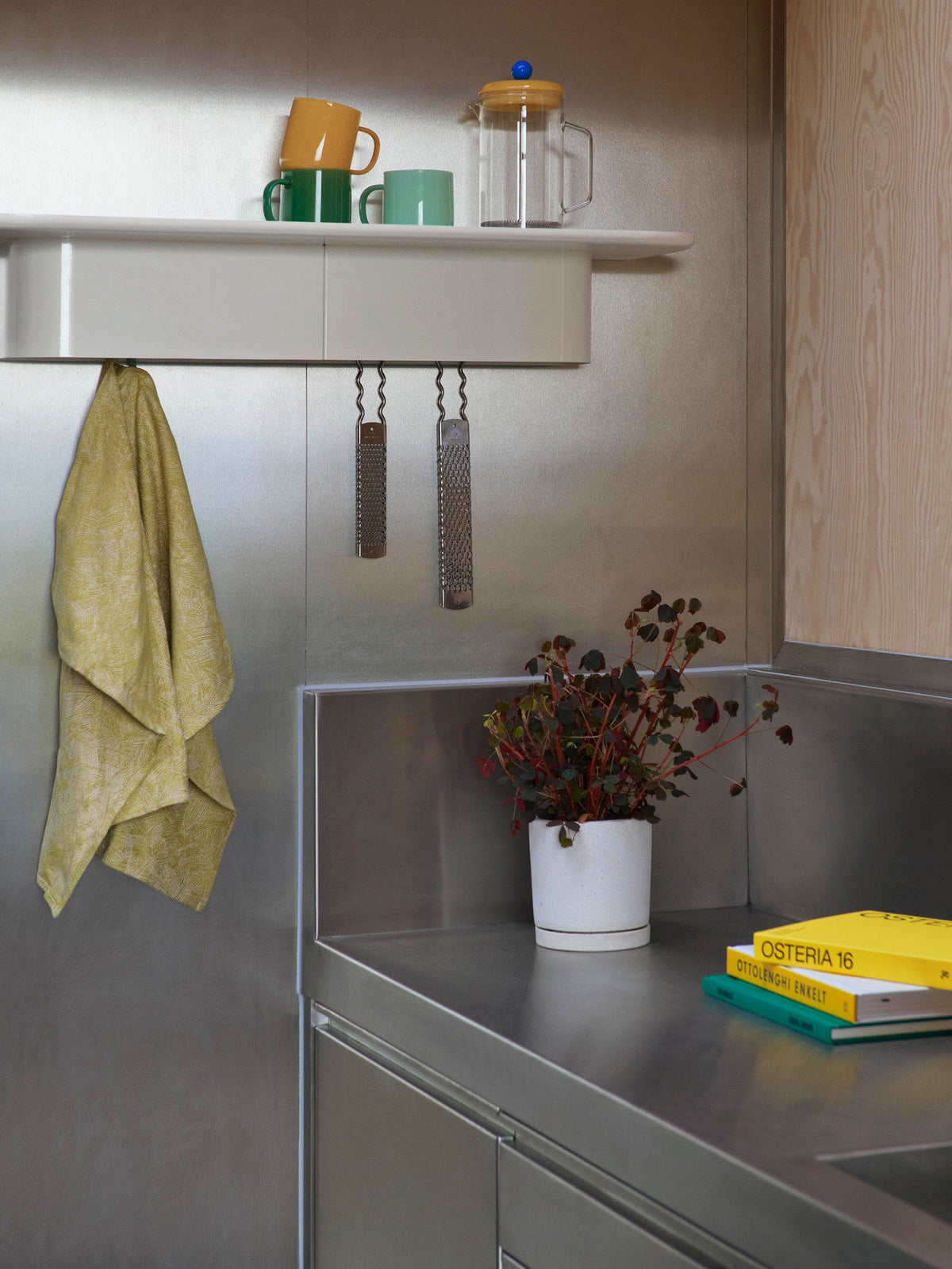 Korpus Shelf – HAY – view 23