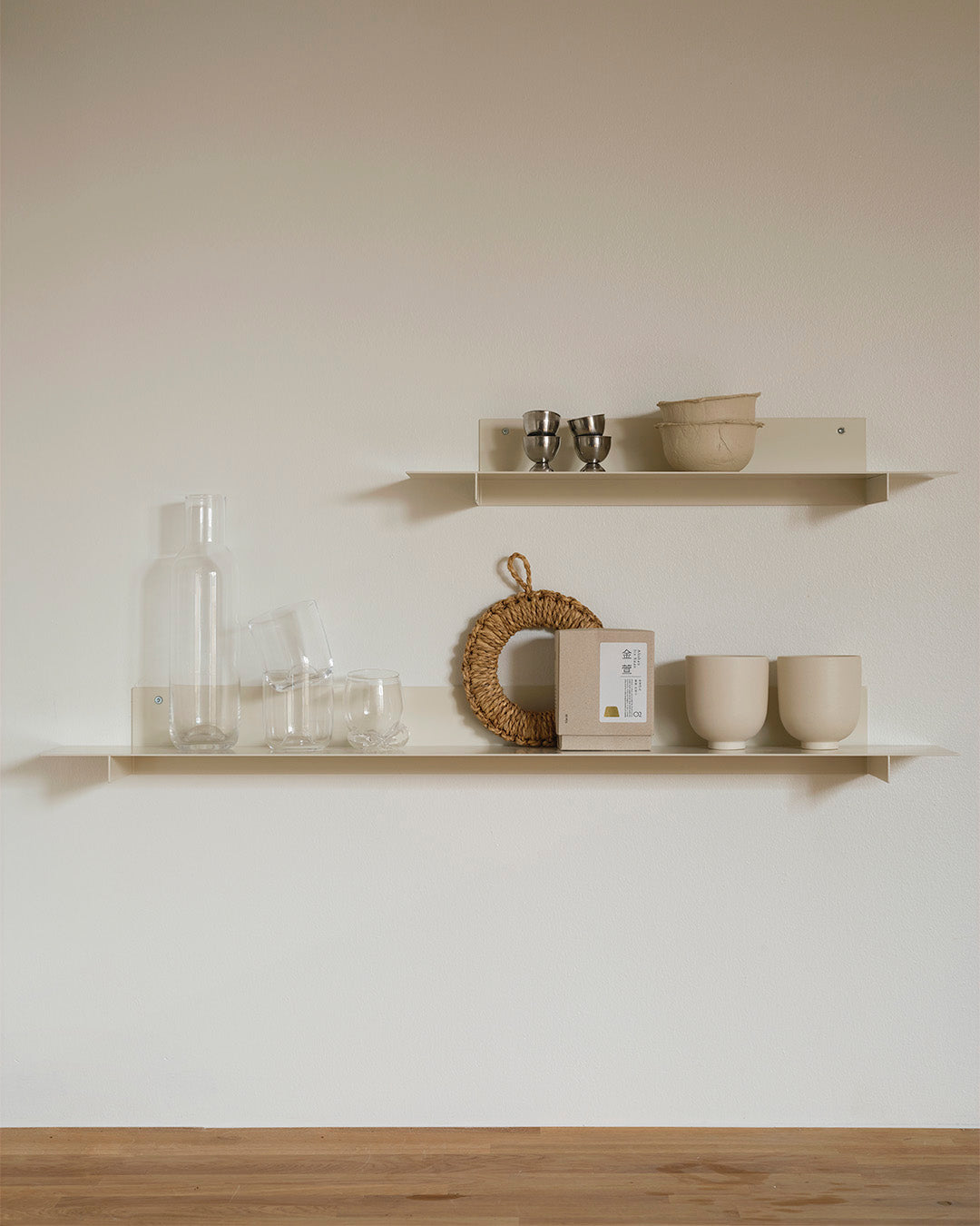 Planar Wandregal M Beige