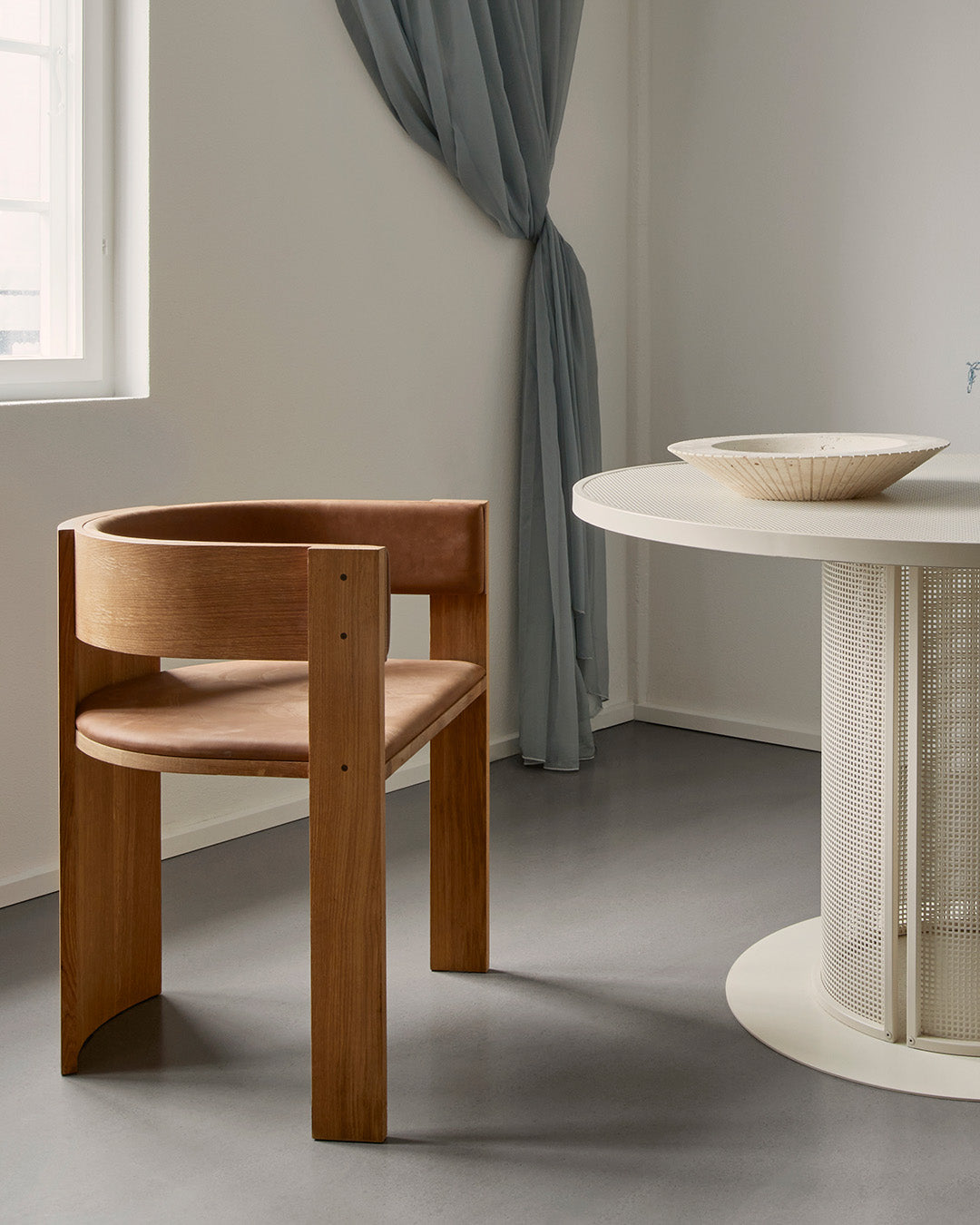 Collector Dining Chair – Warm Oak/Cognac – Kristina Dam Studio – view 5