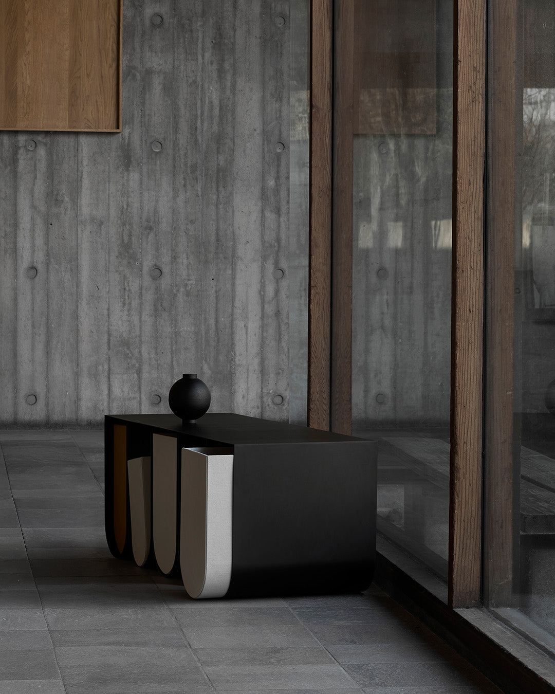 Curved Bench Black