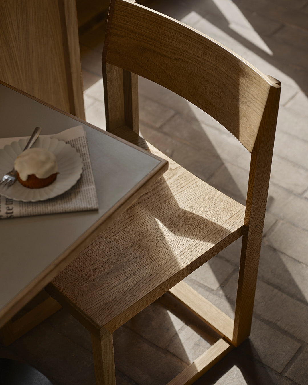 Outline Dining Chair – Warm Oak – Kristina Dam Studio – view 6