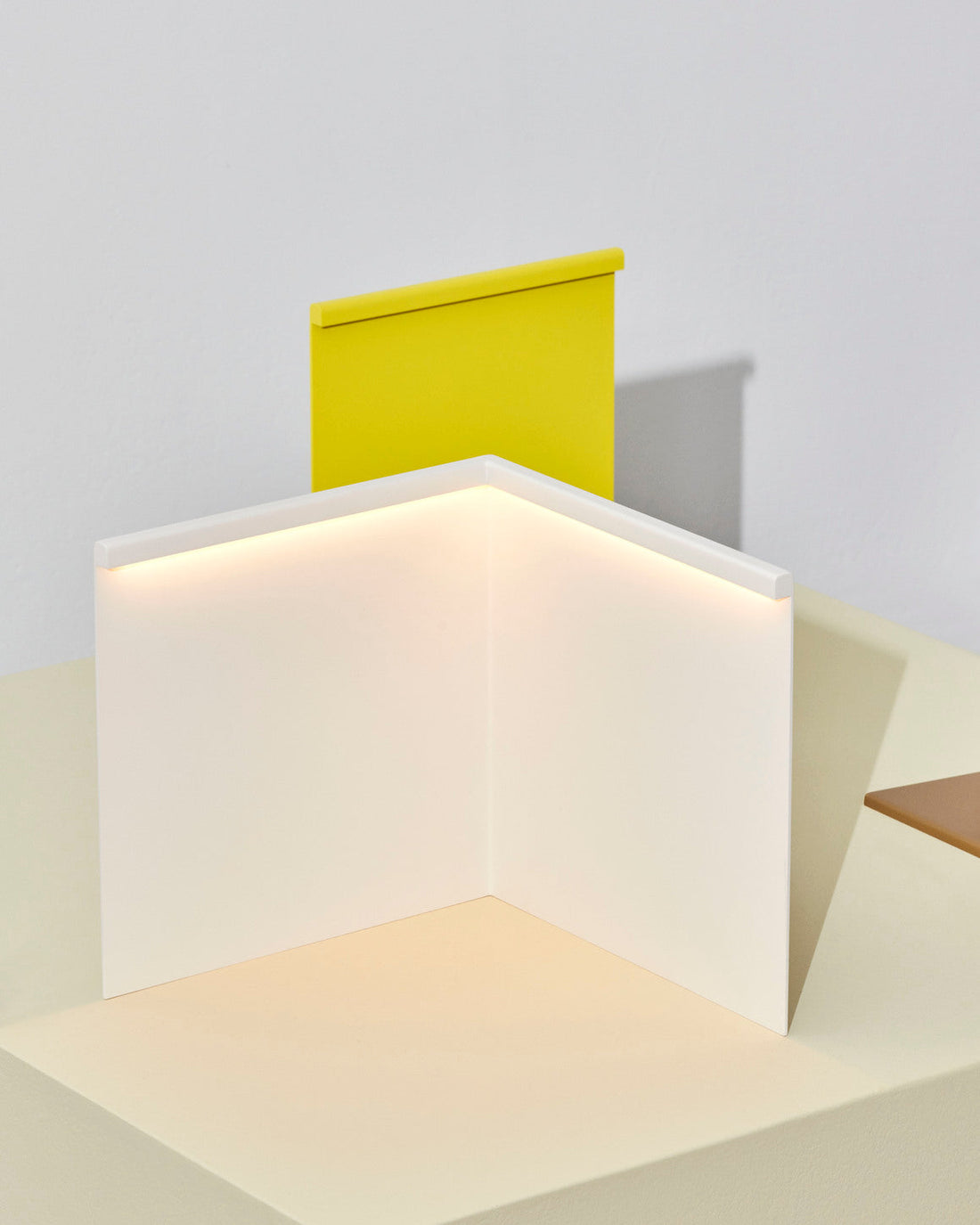 LBM Corner Table Lamp