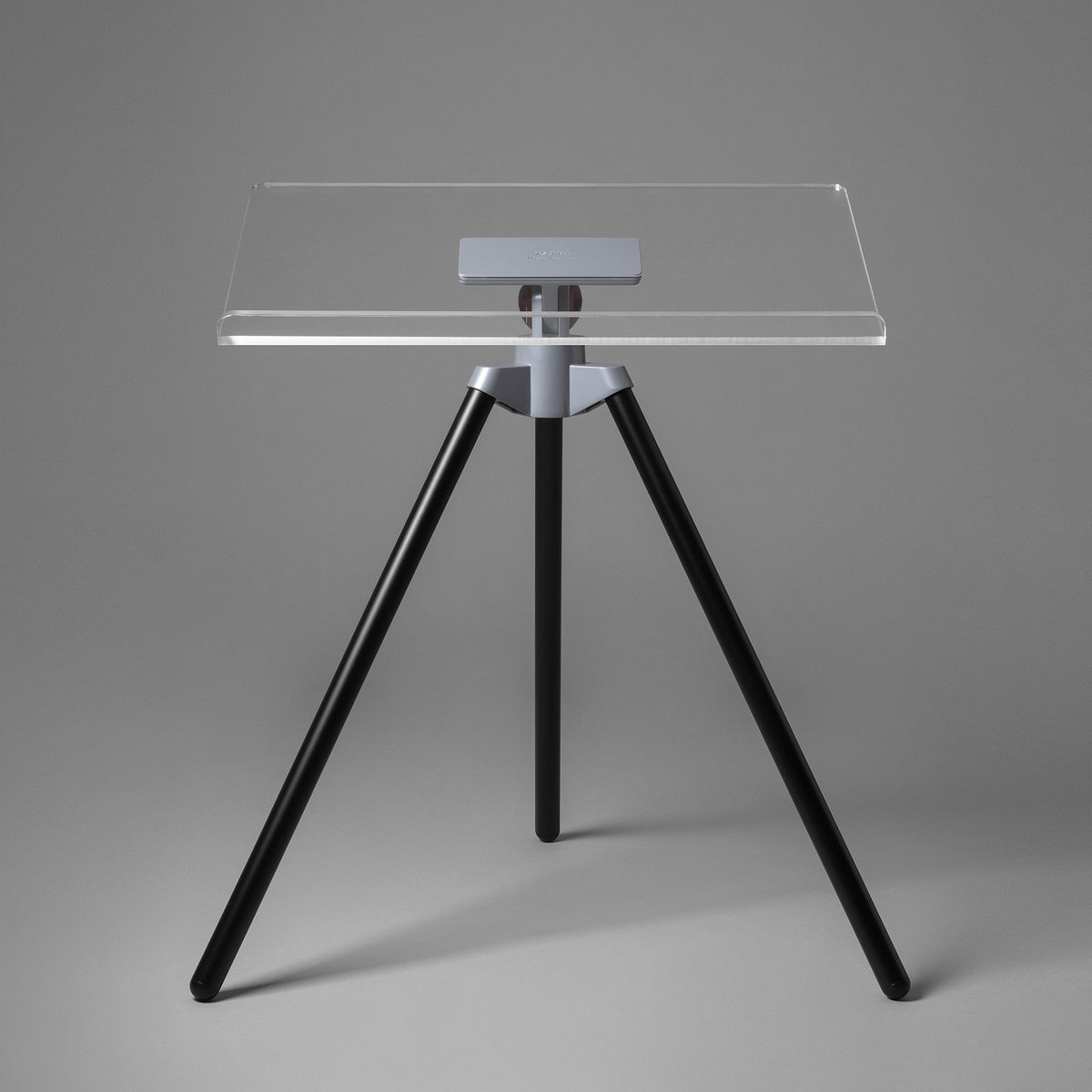Marc Newson Bookstand – Taschen Verlag – view 3