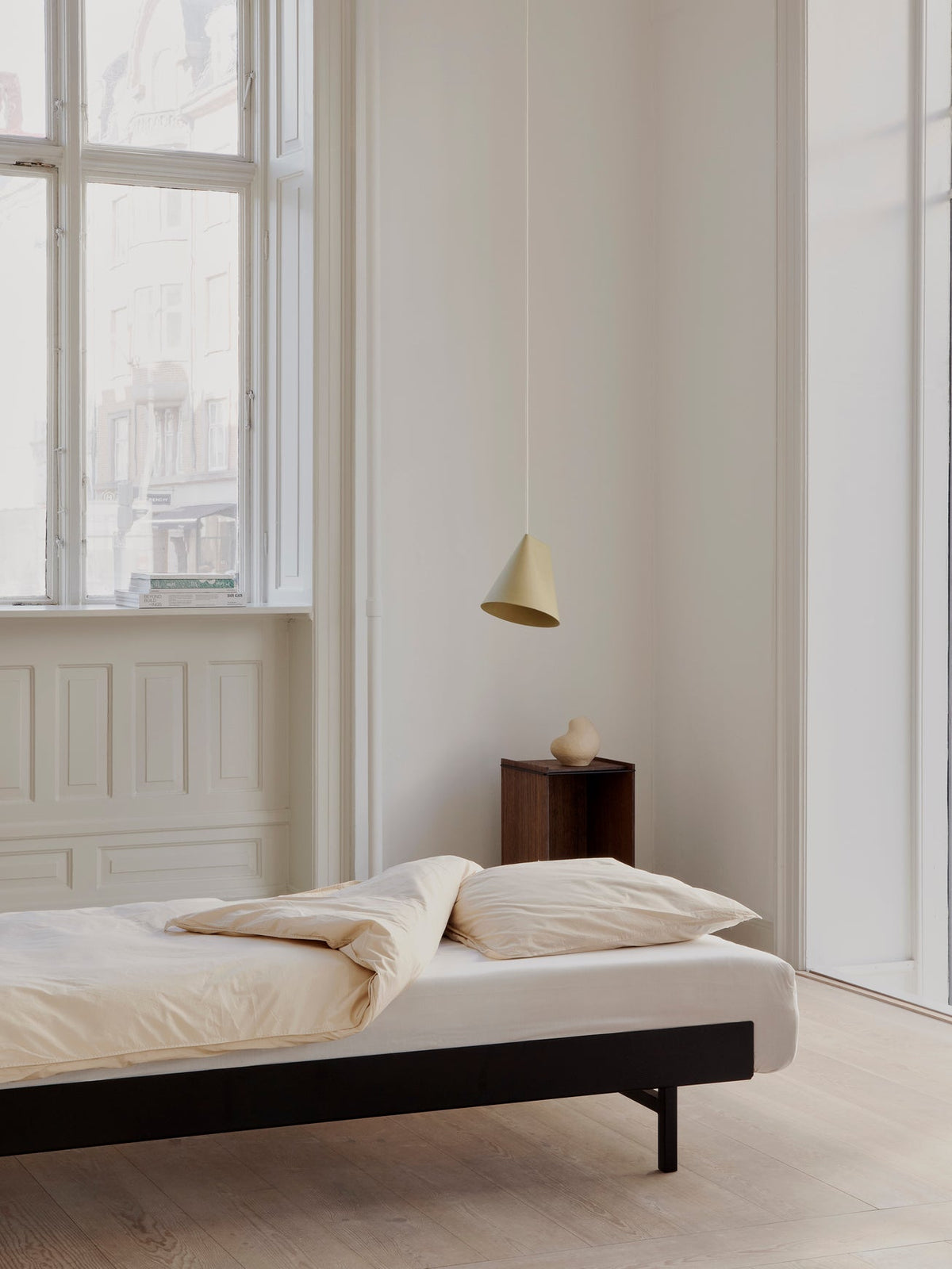 Moebe Bed 90cm – Low – view 4