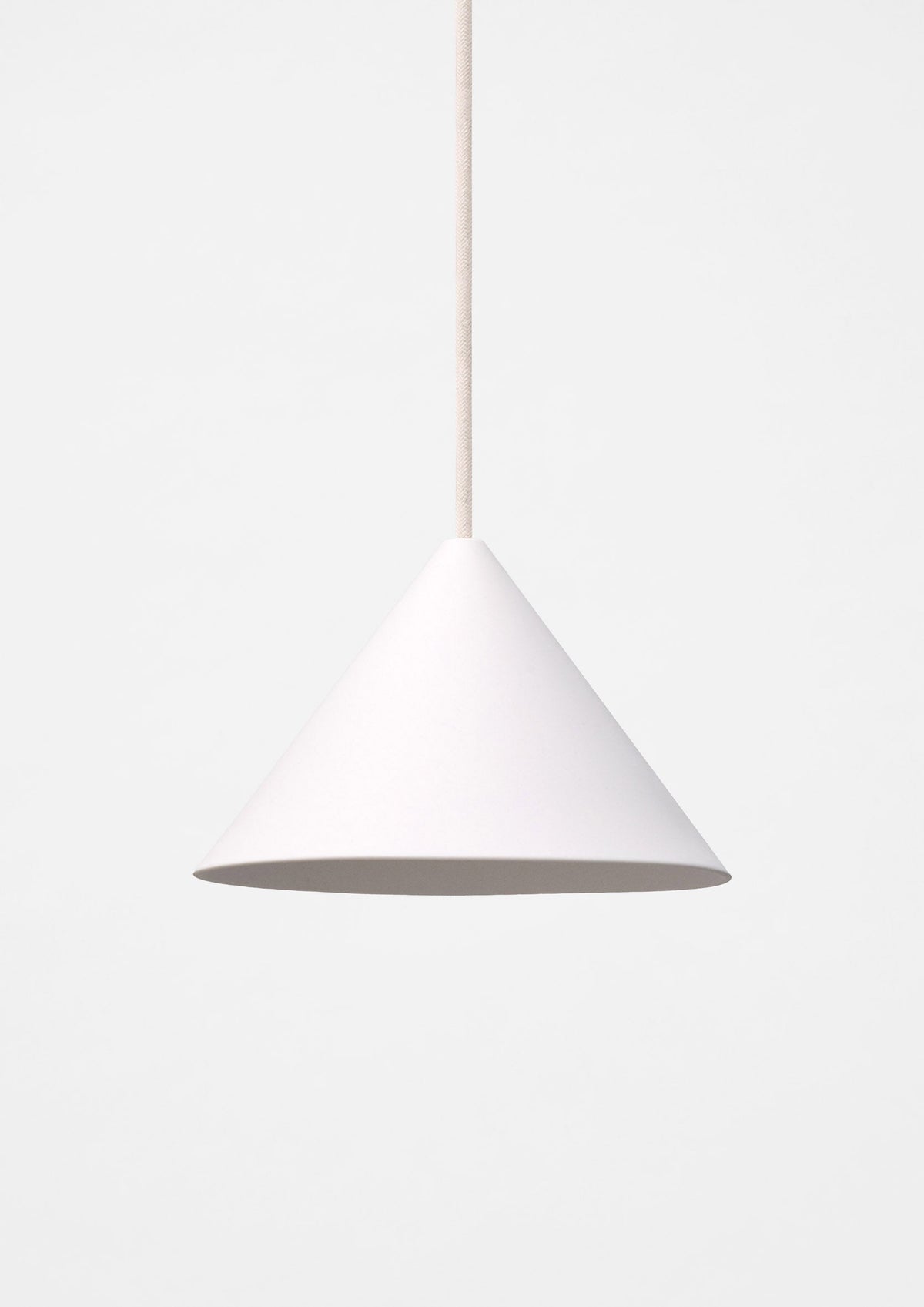 Ceramic Cone Pendant Lamp – MOEBE
