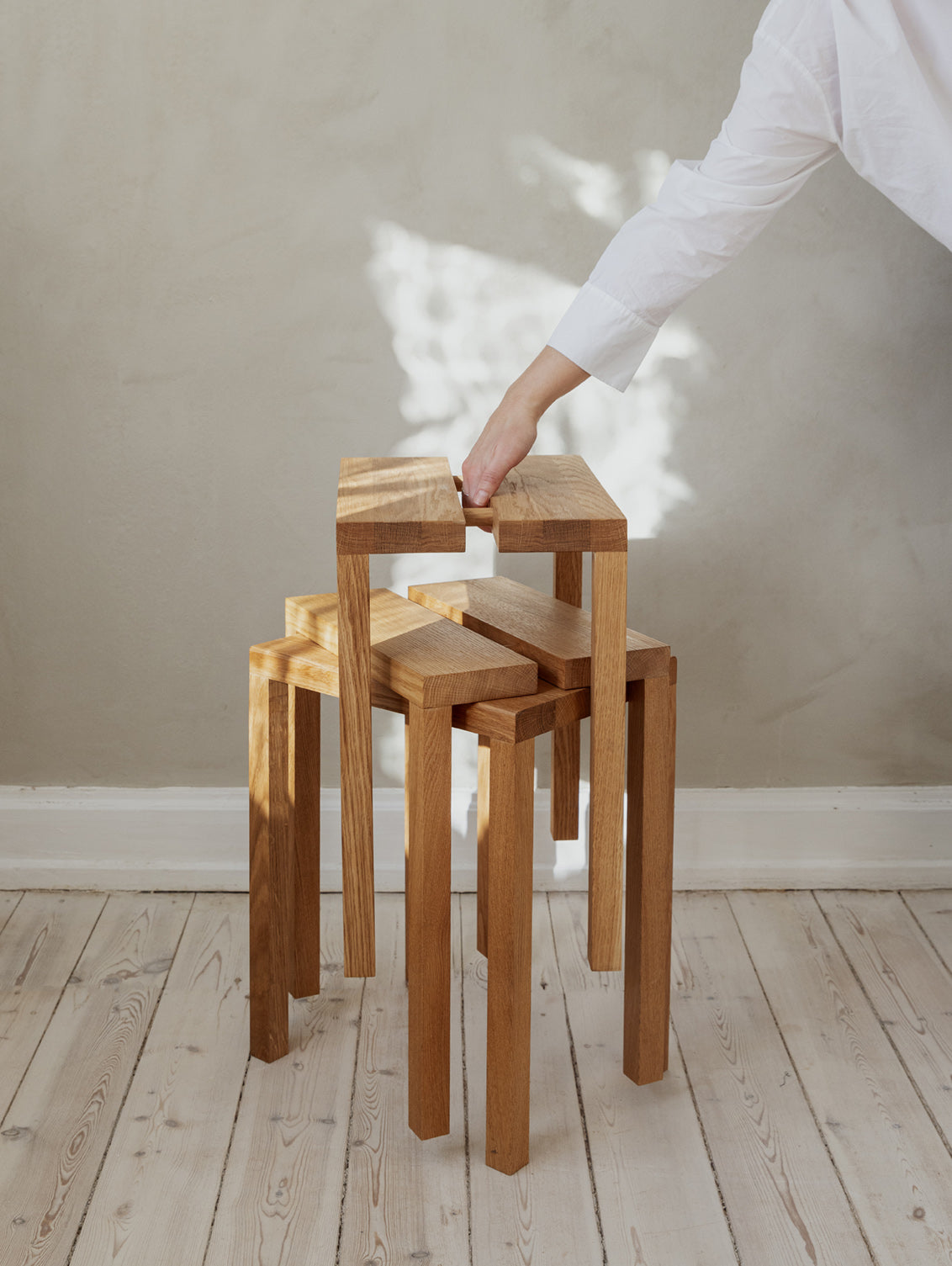 Peg Stool – MOEBE – view 3