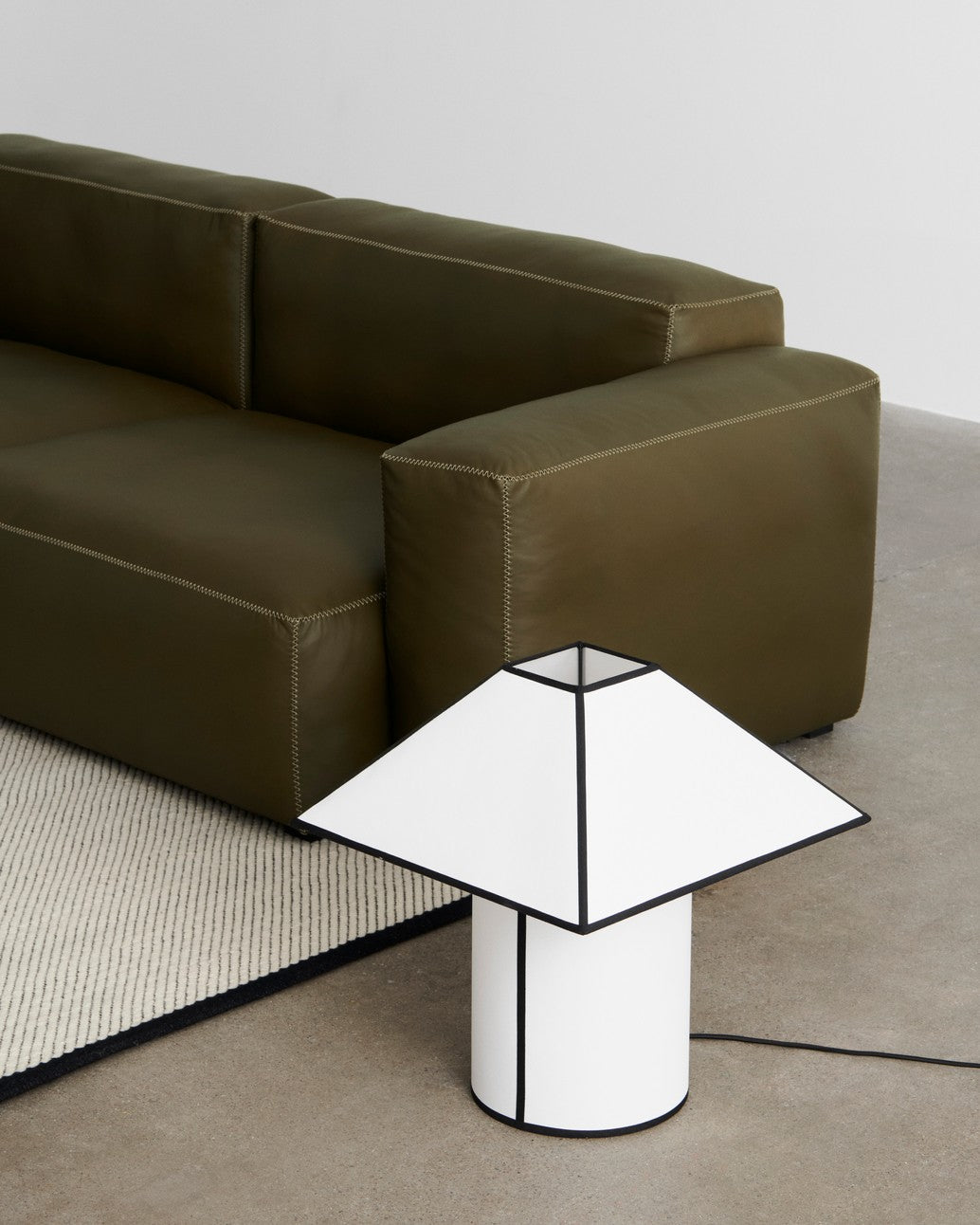Ava Pyramid Table Lamp – HAY – view 10